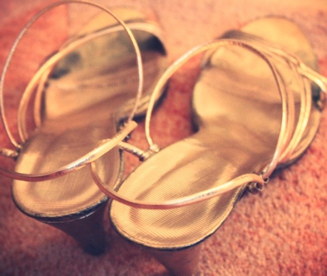 sandales dorees vintage